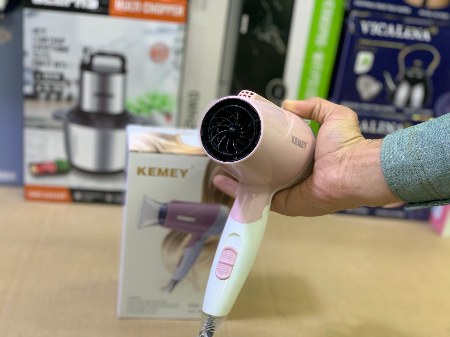 KEMEY Hair dryer with 3 Modes