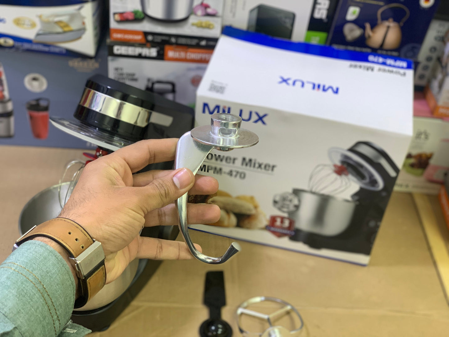 Milux Stand Mixer 550w and 4L