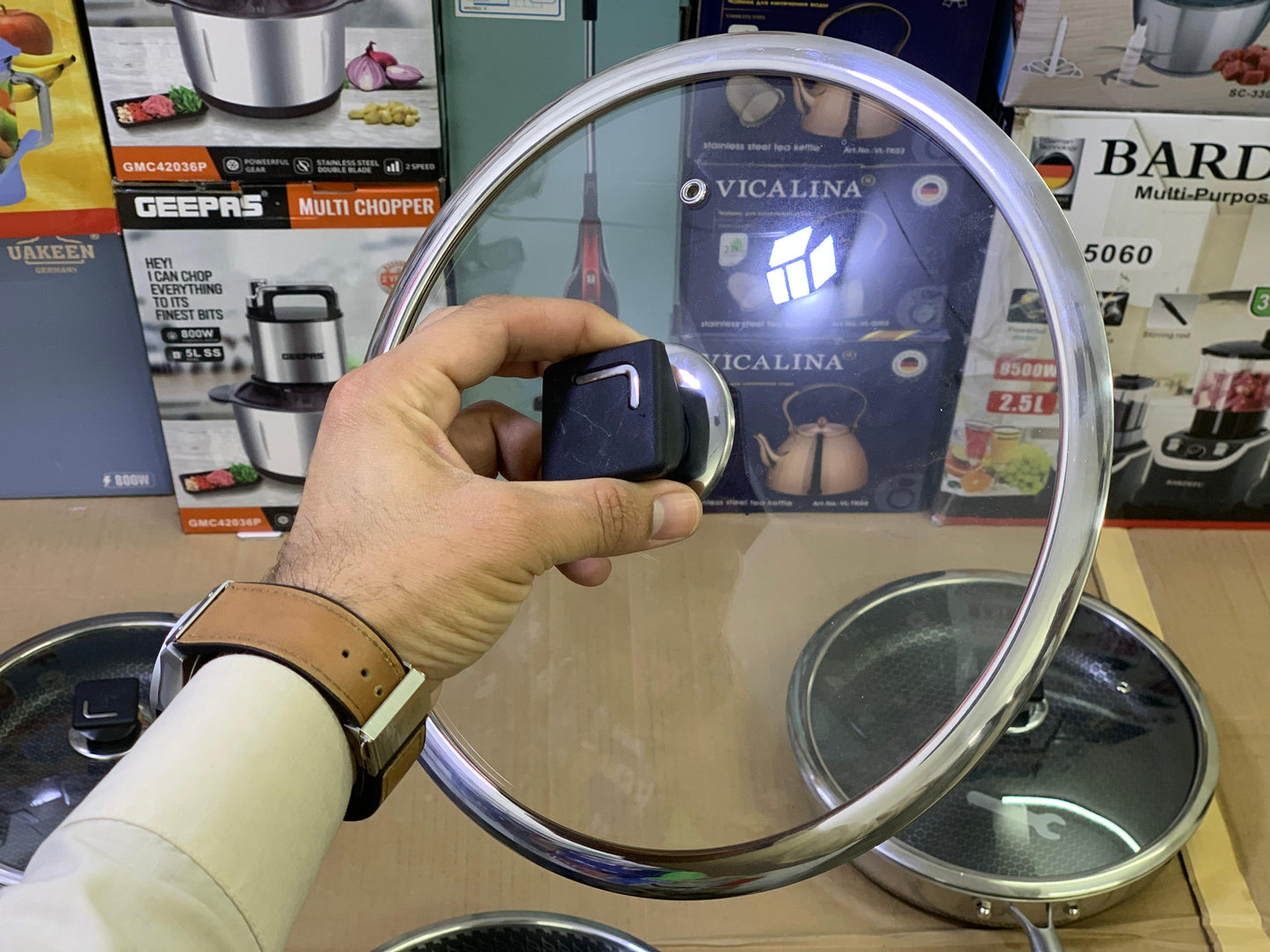 Laser Coated Frying Pan with Lid and Special Handle Opening key