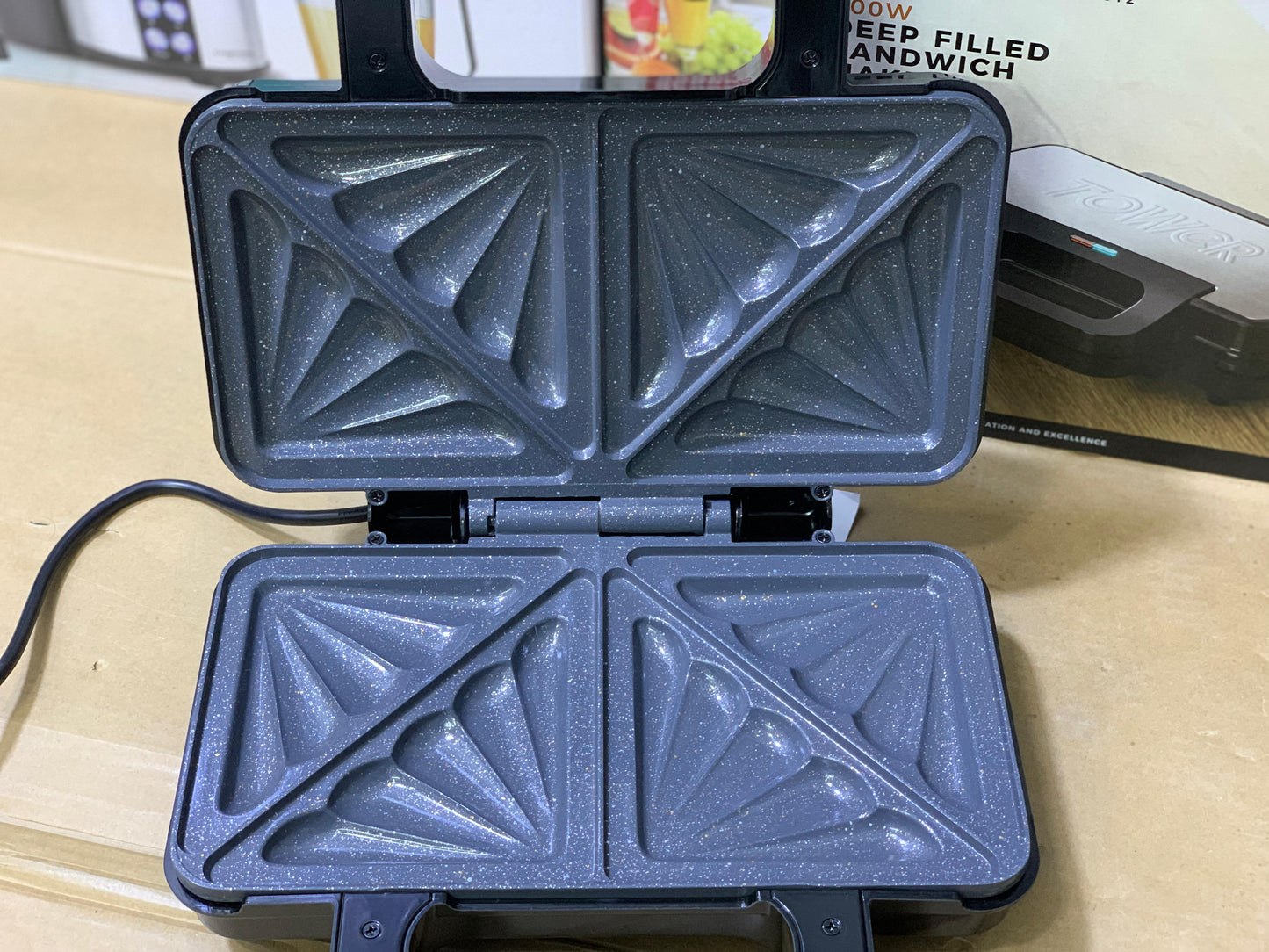Sandwich Maker Of Tower Brand