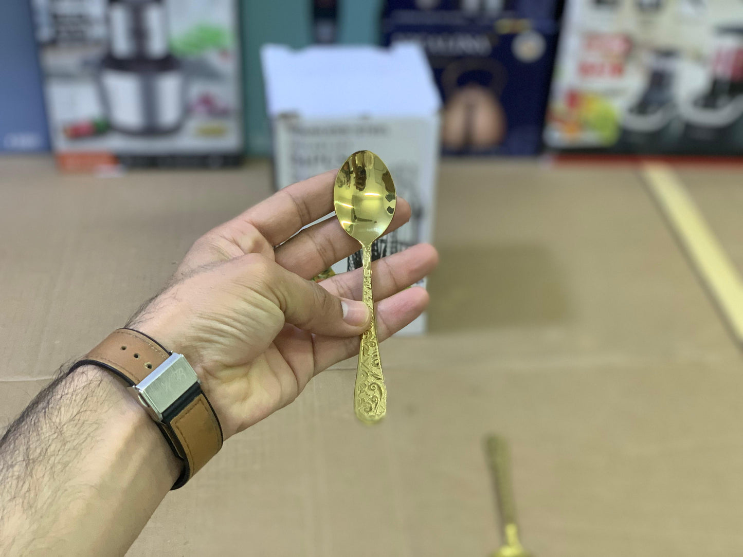 Golden Cutlery Set with Stand