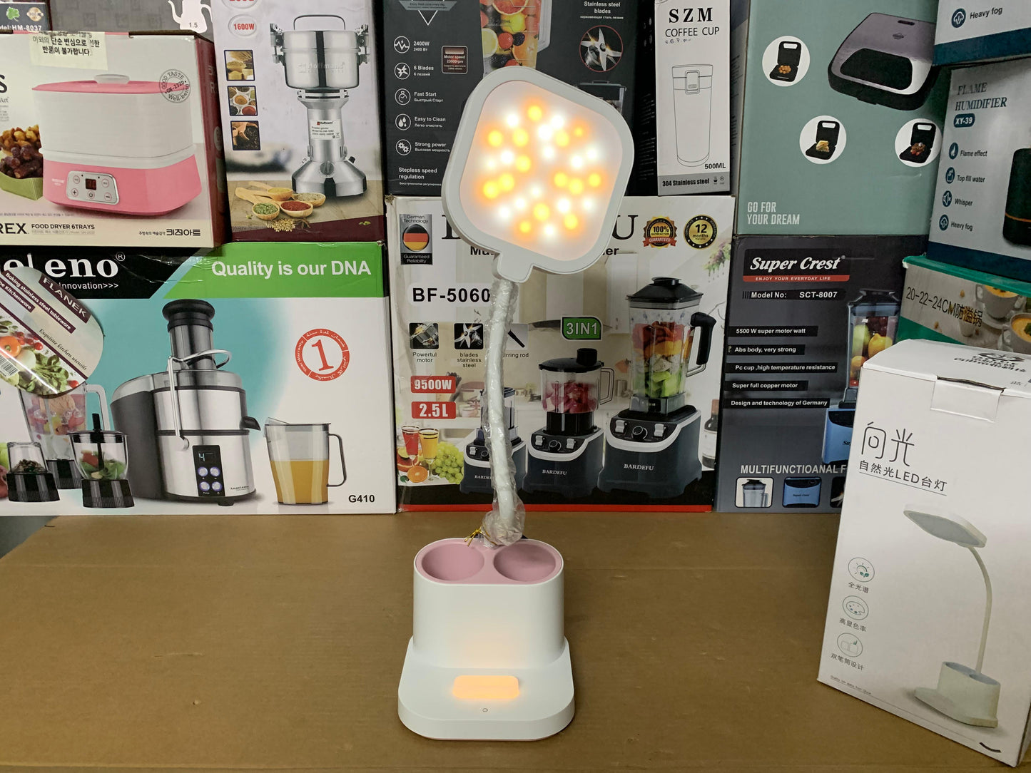 Study lamp with Pen Holder