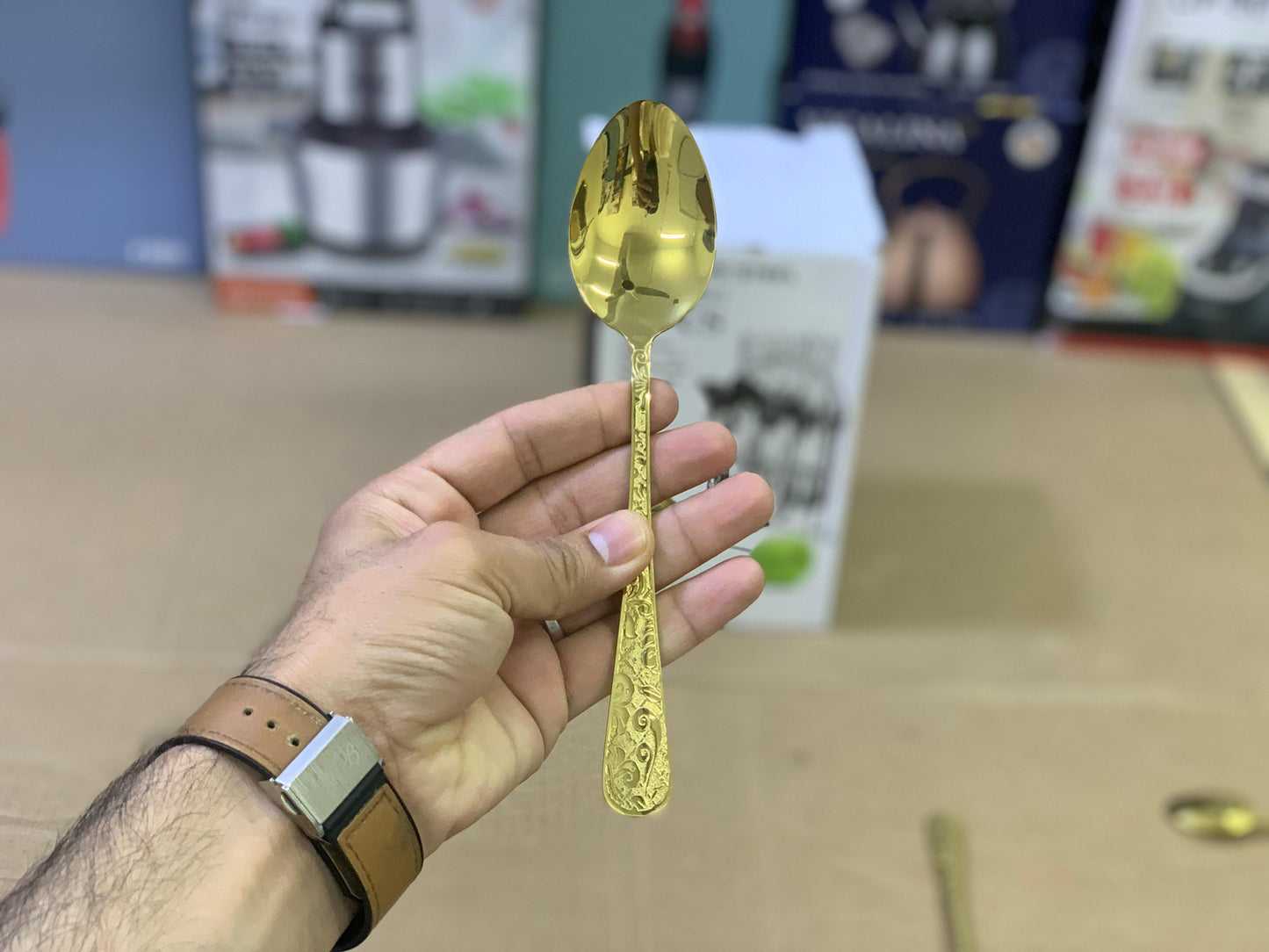 Golden Cutlery Set with Stand